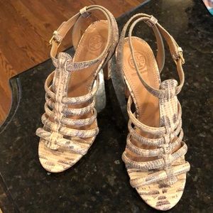 Tory Burch Charlene snake strappy sandal sz 6